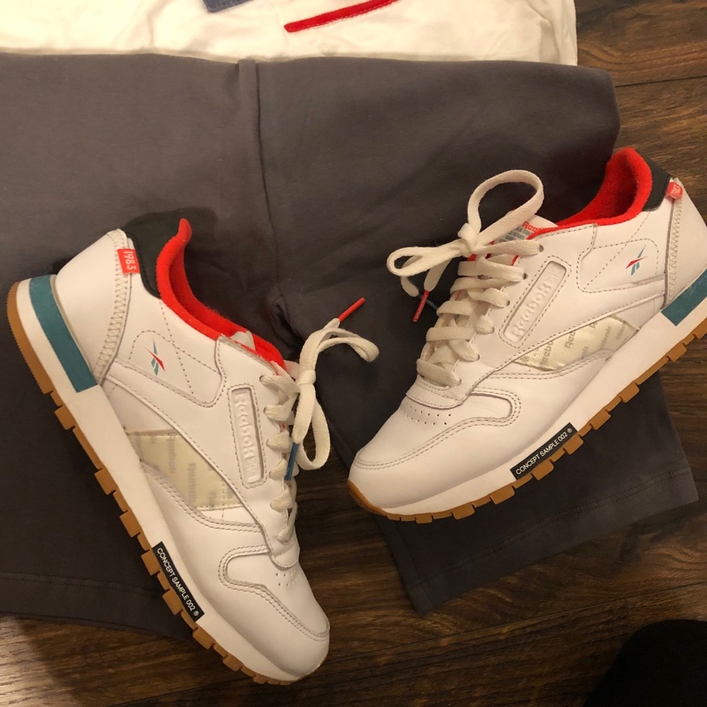 Reebok tennis shoes